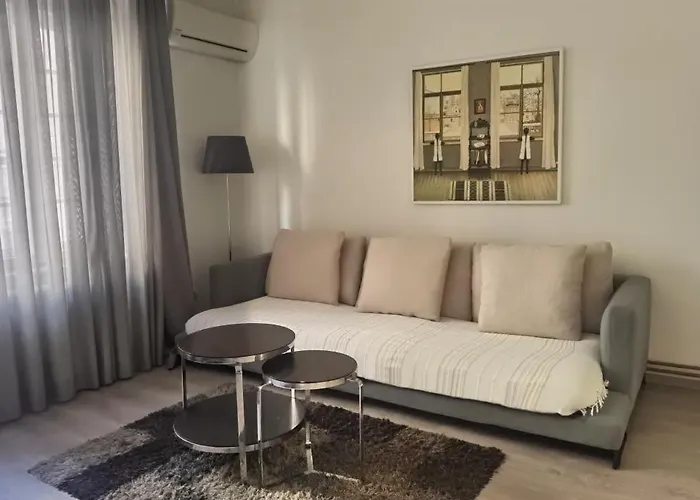 Lägenhet Two Bedroom Museum